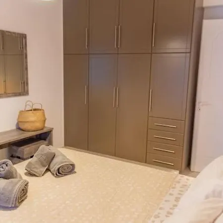 Stylish House With Sea-view In Kampos Párosz