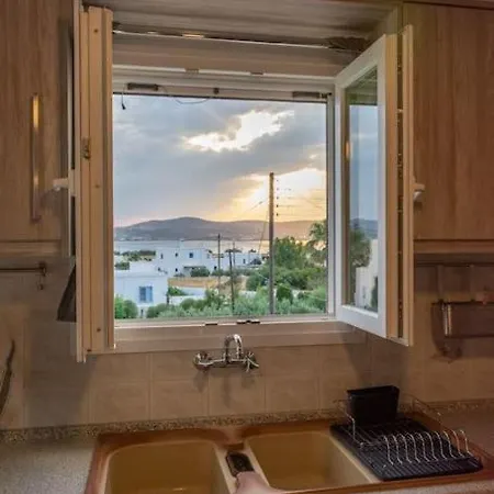Apartman Stylish House With Sea-view In Kampos *